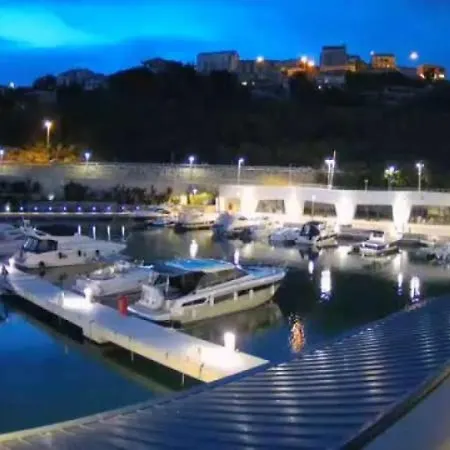 Bokula 아파트 노비비노돌스키